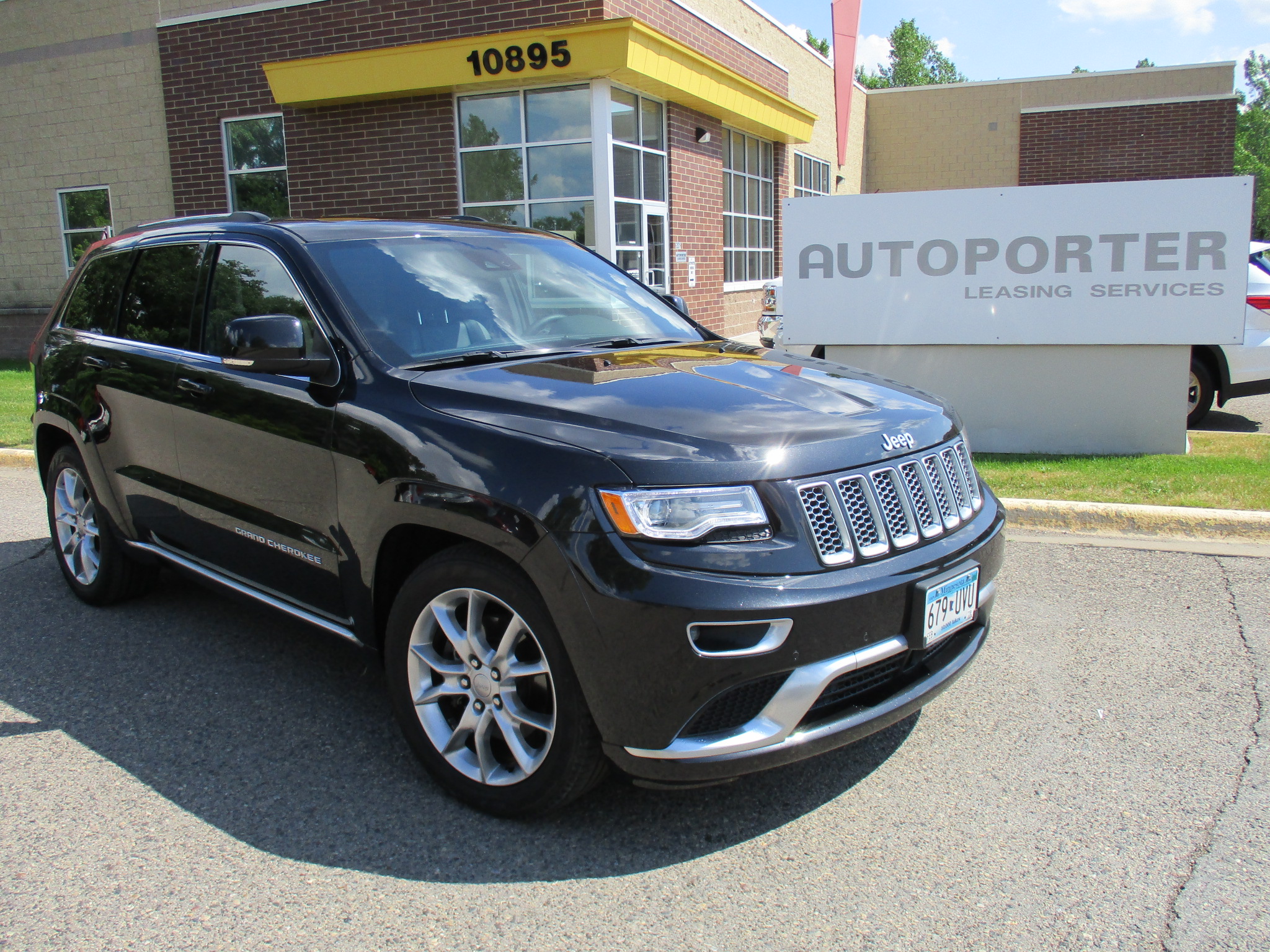 Click for price on this 2016 JEEP GRAND CHEROKEE SUMMIT